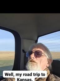 Welcome to the Waterfall Qigong pose! The Waterfall Qigong pose is believed  to improve circulation, reduce stress, and promote overall well-being. With  regular practice, you may notice an increase in energy, a