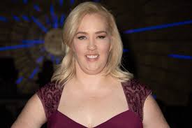 Mama june is the matriarch of the june and alana starred on toddlers and tiara's which turned into her own spin off, here comes honey. Mama June Says She Wants To Disappear