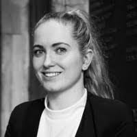 Cassie Hilton's Instagram, Twitter & Facebook