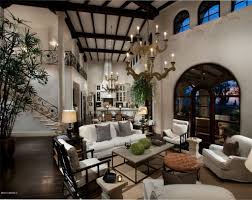 A Distinctive Spanish Colonial Revival Residence Fachadas De Casas Coloniales Casas Californianas Interiores De Casa