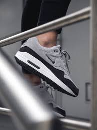 Nike Air Max 1 Jewel Wolf Grey 2017 By Ginogold Sneaker Shops Sneakersoutfit Cool Mens Sneakers Sneakers Men Fashion Sneakers Men