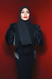 Akhir sekali, kita harap liza hanim mampu menjadi bintang gegar vaganza 4 seterusnya dapat mengembangkan bakat sedia adanya ke arah yang lebih baik. Liza Hanim Gegar Vaganza 4 Alshalihi
