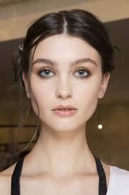 8 Makeup Mistakes That Are Making You Look Older Makeup Looks Beauty Beauty Hacks