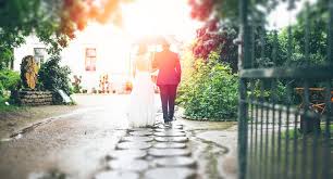 En febrero de 2015, la estadounidense se rascó el bolsillo: Boda Bajo La Lluvia Todo Lo Que Necesitas Para Sobrevivir Stylelovely