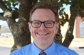 Dr. Will Penner is announced as the new principal of Battle Creek Middle  School! He's been serving middle school students, teachers and families for  the past two years at Whitthorne Middle as