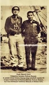 Pasukan Meriam Nukum Sanany Sebuah Pasak Dari Rumah Gadang Indonesia Merdeka Nukum Sanany Dan Rusli Higuchi Seorang Bekas Tentara Jepang Meriam Jepang Buku