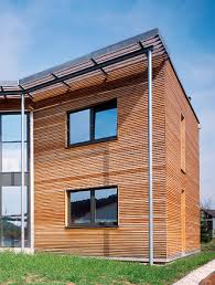 Haussockel verkleiden verblenden 11 tipps zum perfekten. Fassaden Aus Holz Holz Gar Aumuhle Sudlich Von Munchen