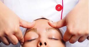 Image result for ‫آموزش ماساژ پوست‬‎