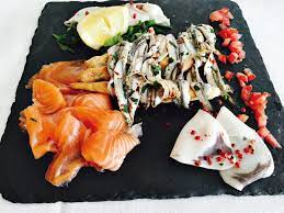 Diverse sono le tecniche di marinatura usate a seconda del tipo di cottura del pesce. Marinatura Del Pesce Come Realizzarla Ristorante Da Lele Riccione