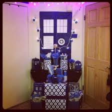 A doctor who party is no exception. Doctor Who Tardis Cake Party Decorations