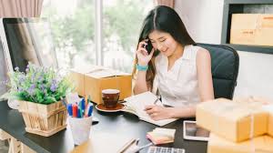 Es gibt zahlreiche aufgaben, die von zuhause aus erledigt werden können und nach leistung oder pro stunde bezahlt werden. Heimarbeit Verpacken