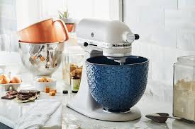 Its 1.3 horsepower motor is more than enough power for large or small batches, so the motor won't get overheated. 20 Kitchenaid Mixer Bowl 5 Qt Magzhouse