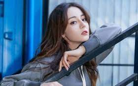 與迪麗熱巴合唱《你被寫在我的歌裡》 2016年 4月9日 《快樂大本營》 《寂寞空庭春欲晚》宣傳，與劉愷威 2017年 1月20日 《王牌對王牌 (真人秀)》 《三生三世十里桃花》宣傳 2018年 2月17日 《快樂大本營》 《烈火如歌》宣傳 2018年 6月16日 《青春同學會》 探班同學 è¿ªä¸½çƒ­å·´å£çº¸ è¿ªä¸½çƒ­å·´å£çº¸å›¾ç‰‡å¤§å…¨ 141å¼  å¤©å ‚å›¾ç‰‡ç½'