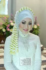 Model hijab ria ricis perbandingan gaya hijab ria ricis vs wirda via. Rias Pengantin Purworejo Pernikahan Muslimah Hijab Makeup Wedding Purworejo Dyah Safi Fotografer Pernikahan Prewedding Wedding Photographer Jogja Yogyakarta Indonesia