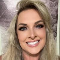 Carol Huey's Instagram, Twitter & Facebook