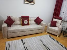 2 adet üçlü, 2 adet berjer ve 1 adet sehpadan oluşmaktadır. Kayseri Koltuk Yuzu Degistirme Fiyatlari