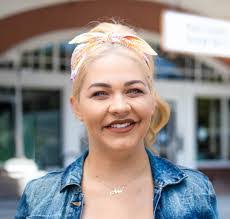 Becky Vermillion's Instagram, Twitter & Facebook