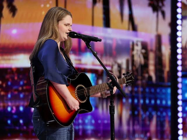 Sarah Hardwig from Naples, Florida will sing on America's Got Talent