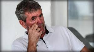 10 decembrie 1953) este un manager de fotbal german și fost jucător. Fortuna Dusseldorf Kein Neuer Vertrag Tranen Bei Friedhelm Funkel Bundesliga Bild De