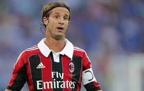 Franck kessie has established himself as a big figure in the ac milan. Antonini Backs Kessie To Be Decisive Vs Atalanta And Draws Comparisons Between Allegri And Pioli