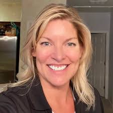 Jasmine Chase's Instagram, Twitter & Facebook