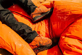 The follow up to 2014's moon landing air max 90 lunar sneaker, nike dropped the mars landing air max 90 qs this past weekend to much hype and fanfare. Nike Air Max 90 Mars Landing Sold Out Footpatrol Blog