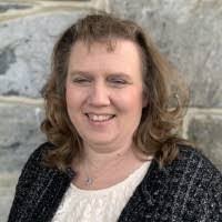 Gail Lind's Instagram, Twitter & Facebook