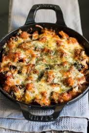 Gratin Aubergines Mozza 400 Gr De Puree De Tomates 2 Gousses D Ail Un Oignon Blanc Un Recettes De Cuisine Gratin Aubergine Recette A Base De Mozzarella