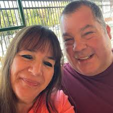 Eddie Beaton ใน ผู้คน