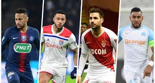 Cette année encore, lionel messi est le joueur de foot le mieux payé de la planète football avec 107 millions d'euros glanés l'année dernière. Top 30 Les Joueurs De Ligue 1 Les Mieux Payes