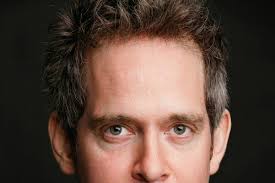 Ciak per 'Iris', la nuova serie Sky con Algar e Hollander