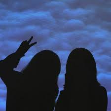 That way, you can have the exemplary grunge wallpaper impact on both the screen. 11 Me Gusta 0 Comentarios Henanoucheaya Aya Henanouche En Instagram Best Friends Best Friends Aesthetic Cute Friend Pictures Best Friend Photography