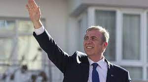 Sayın genel başkan bana 'ankara'dan i̇yi̇ parti adayı olursanız destekleriz' dedi. Ankara Buyuksehir Belediye Baskani Mansur Yavas Kimdir Hangi Partiden Belediye Baskani Biyografi