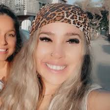 bailey beach (@baykbeach)