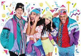 Einfach einen flip flop als vorlage nehmen und aus bunter pappe die einladung basteln. 90er Party Outfit 44 Ideen Fur Kostume Fur Manner Und Frauen