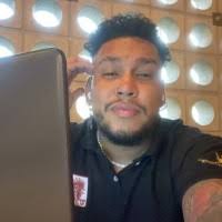 60+ perfiles de «Eddy Velasquez»