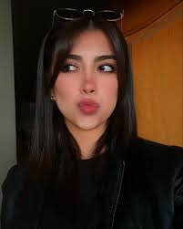 Susana Jaramillo's Instagram, Twitter & Facebook