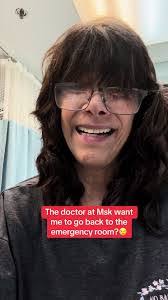 Deborah Lipinski's Instagram, Twitter & Facebook