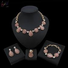 Darüber hinaus können besucher individuelle souvenirs nach eigenem entwurf bestellen. Grosshandel Yulaili Schmuck Fur Ring Halskette Armband Ohrring Set Afrikanischer Modeschmuck Halskette Sets Schmuck Einstellungen Opalsteine Von Gzyll 19 48 Auf De Dhgate Com Dhgate