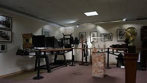 I'd like to apply for a changement de statut from my current scientific cds: Encyclopedia Musee De La Prefecture De Police Law Enforcement Museum