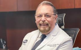 Miguel Pla, profesional de la salud