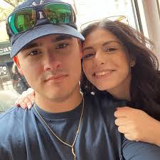 Taylor Tanner's Instagram, Twitter & Facebook