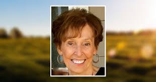 Shelly Morehead's Instagram, Twitter & Facebook