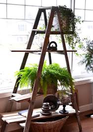 Blumenstander Selber Bauen Alte Holzleiter Als Blumenleiter Benutzen Alte Holzleitern Holzleiter