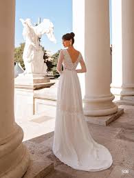 Maybe you would like to learn more about one of these? Ein Brautkleid Im Boho Stil Hochzeitsatelier Irvalda Facebook