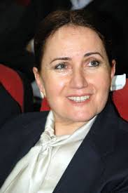 Meral akşener 25 ekim 2017'de arkadaşlarıyla birlikte i̇yi̇ parti'yi kurdu ve 26 ekim 2017'de i̇yi̇ parti genel başkanı olarak seçildi. Meral Aksener Haberleri Yazilar Videolar Ve Galeri Haberturk