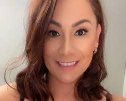 Elsa Ochoa's Instagram, Twitter & Facebook