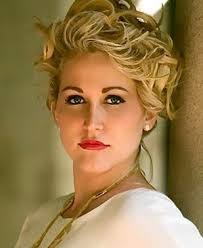 Julie Davies's Instagram, Twitter & Facebook