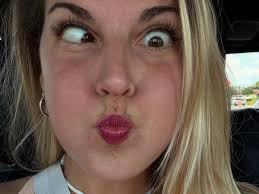 Thursday feels!!! Plans for the weekend? Who's inviting us to the cookout?  Ready set go…