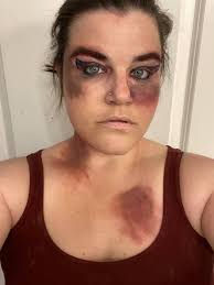 I always have fun playing with my special effects makeup, and according to  Kyle Turi, I should be promoting my skills. So here ya go 🤗! …. Halloween  makeup by myself Hit